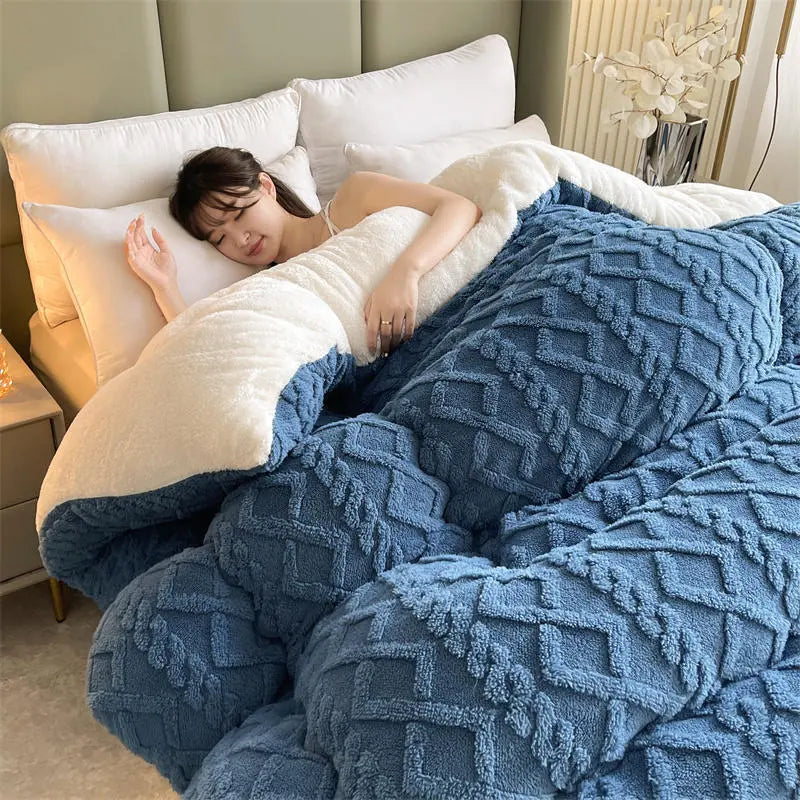 Soft Warm Thicken Insulation Hibiscus Winter Quilt