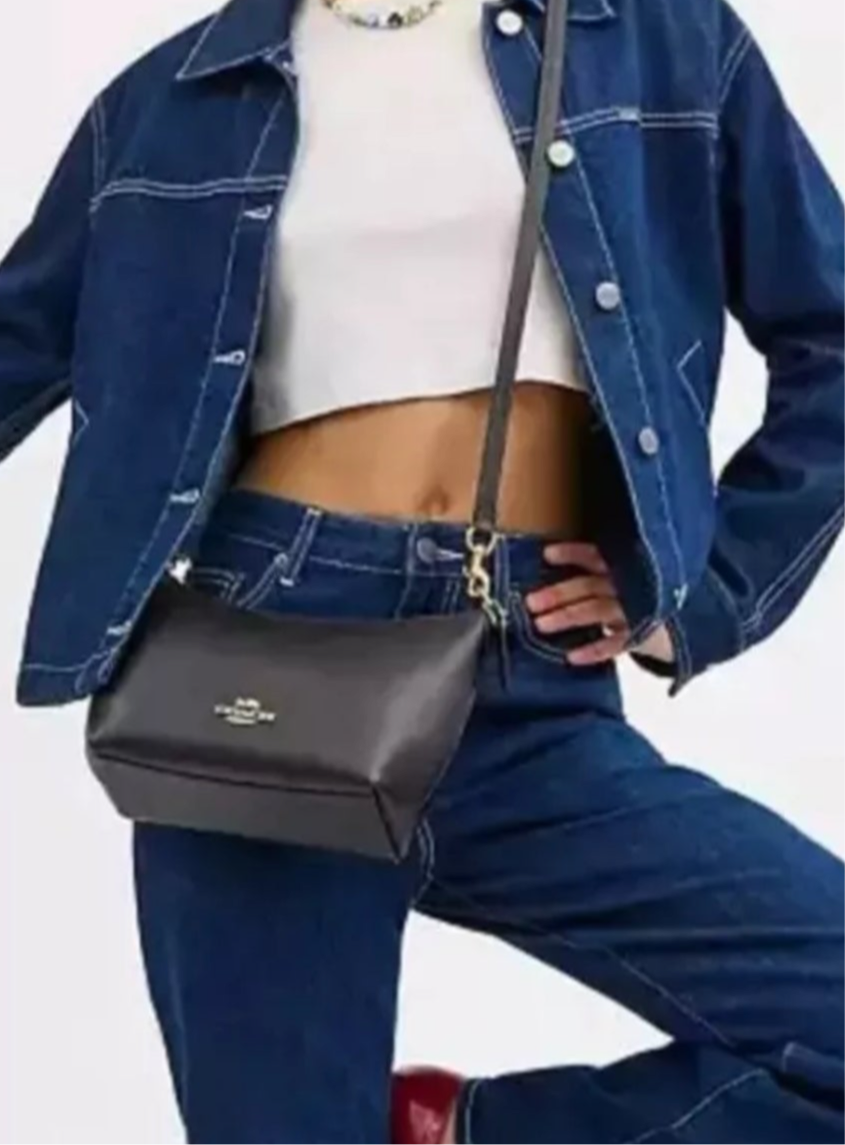 Coach Zip Top Shoulder Bag In Crossgrain Leather Gold/Black