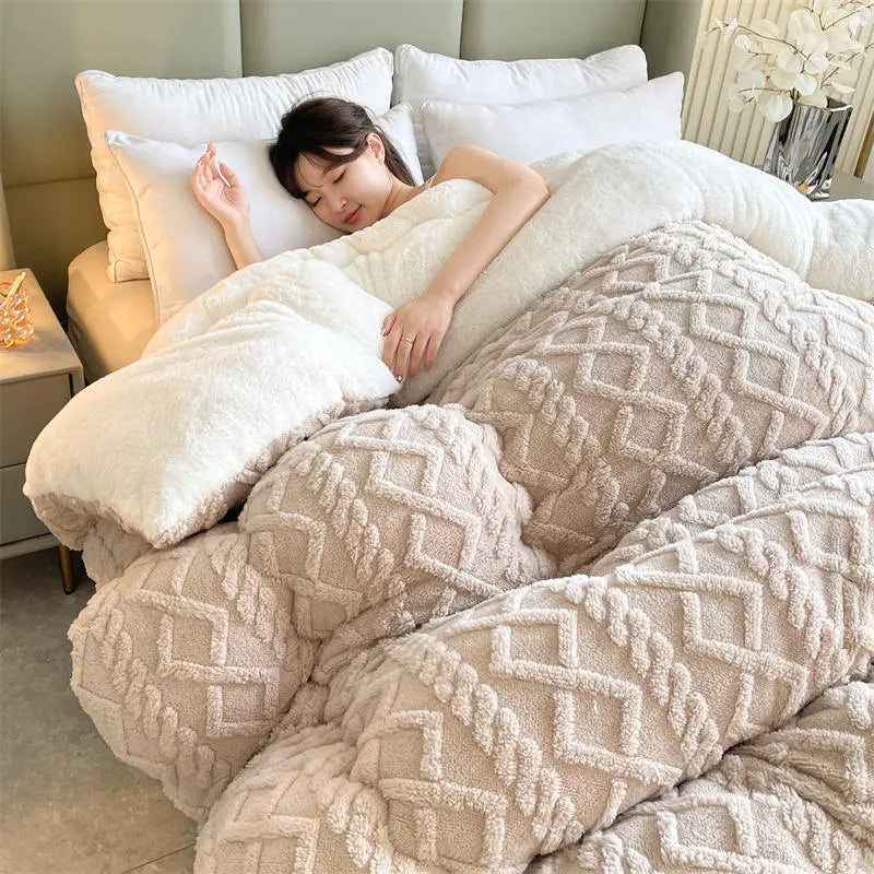 Soft Warm Thicken Insulation Hibiscus Winter Quilt