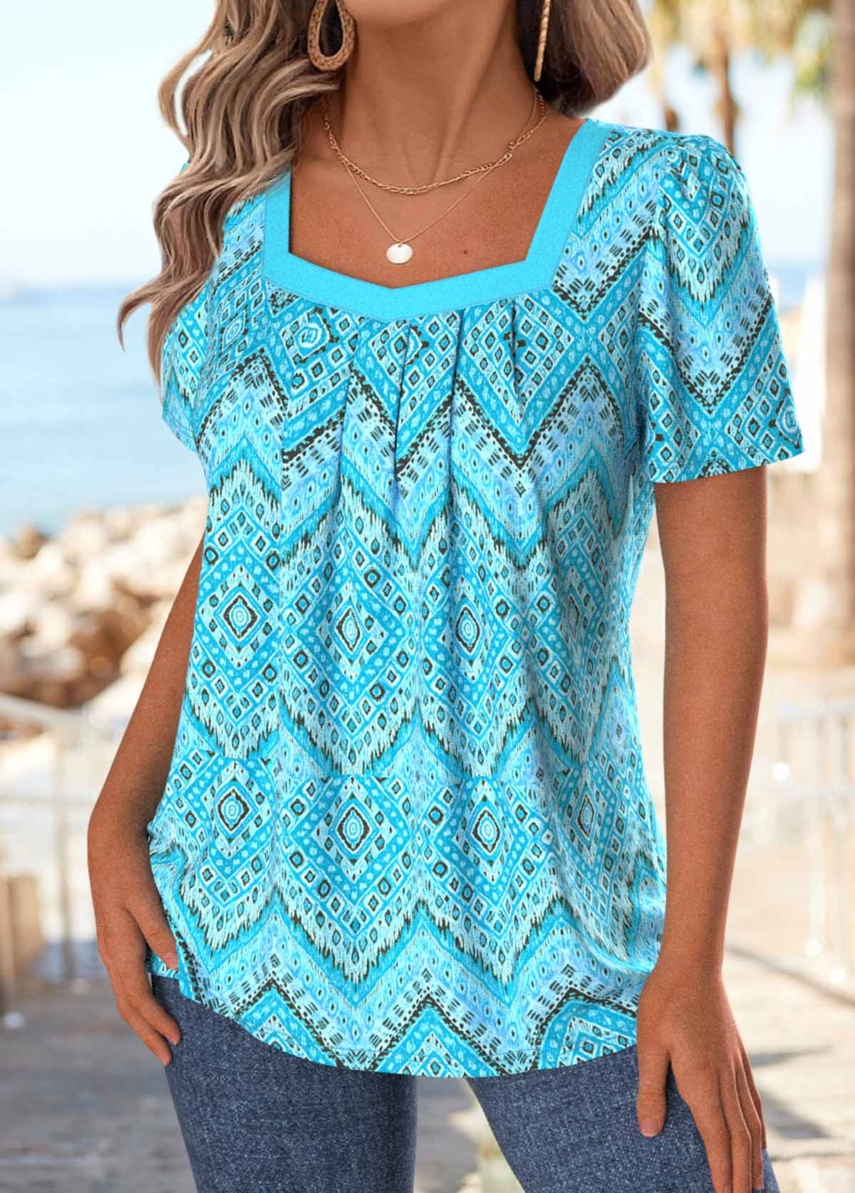 Cyan Geometric Print Short Sleeve Square Neck T Shirt