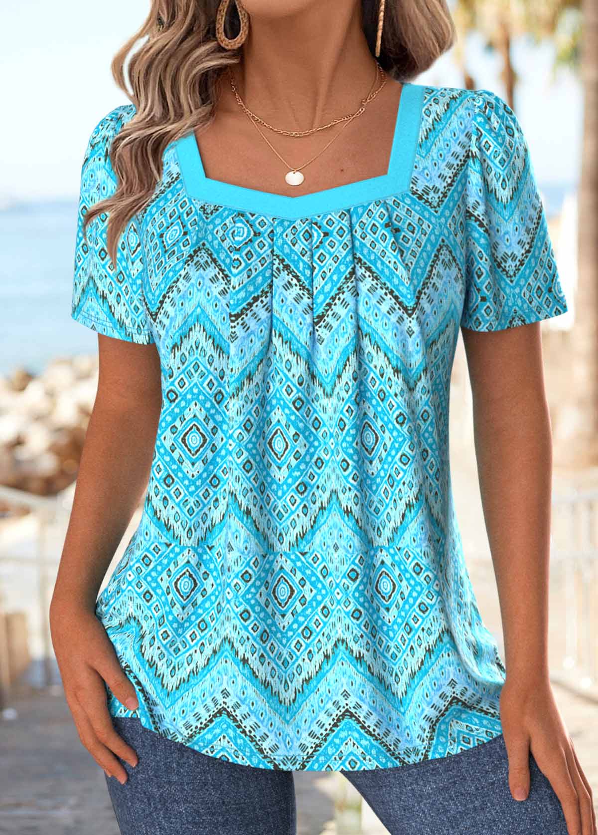 Cyan Geometric Print Short Sleeve Square Neck T Shirt